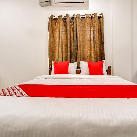 Отель Oyo 69625 Mayuraa Residency Кумбаконам Экстерьер фото