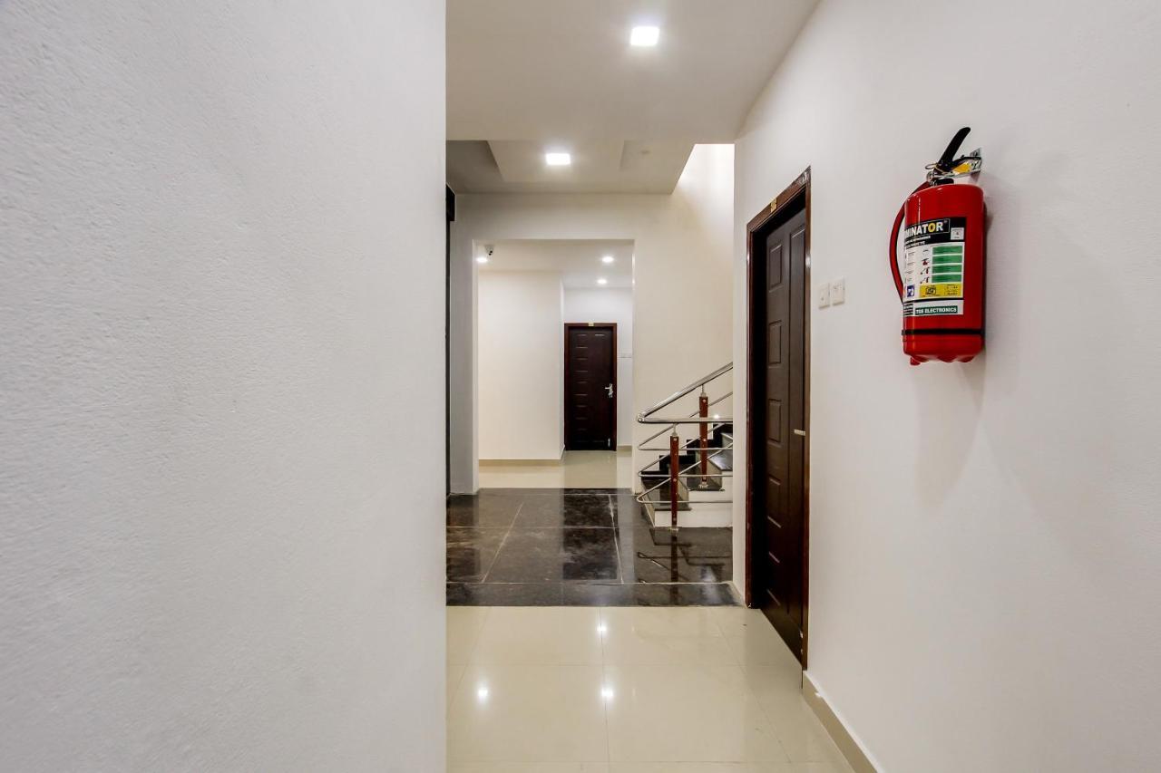 Отель Oyo 69625 Mayuraa Residency Кумбаконам Экстерьер фото