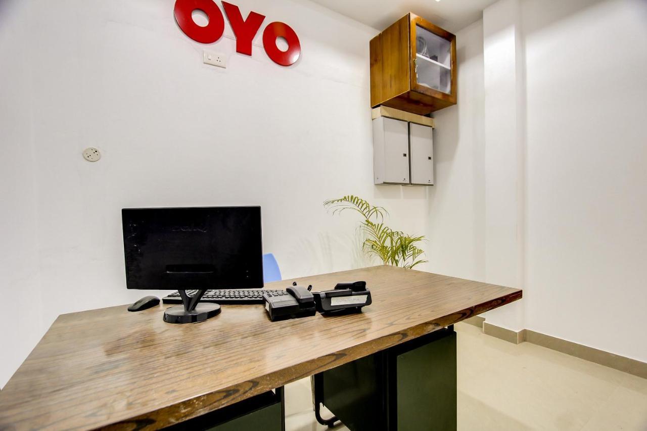 Отель Oyo 69625 Mayuraa Residency Кумбаконам Экстерьер фото