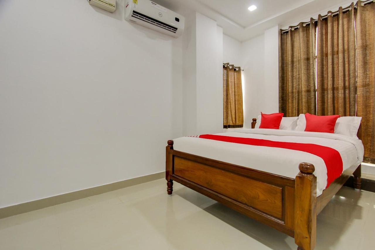Отель Oyo 69625 Mayuraa Residency Кумбаконам Экстерьер фото