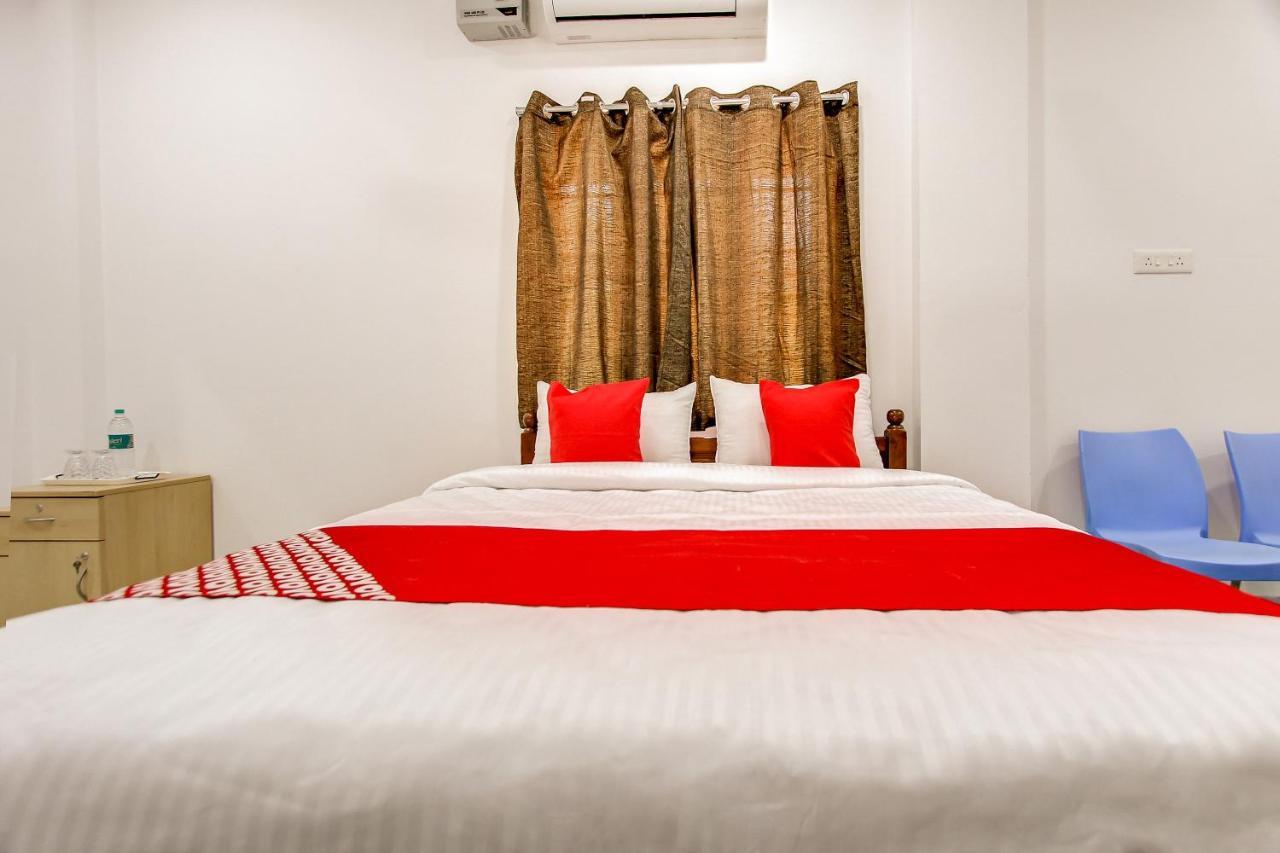 Отель Oyo 69625 Mayuraa Residency Кумбаконам Экстерьер фото